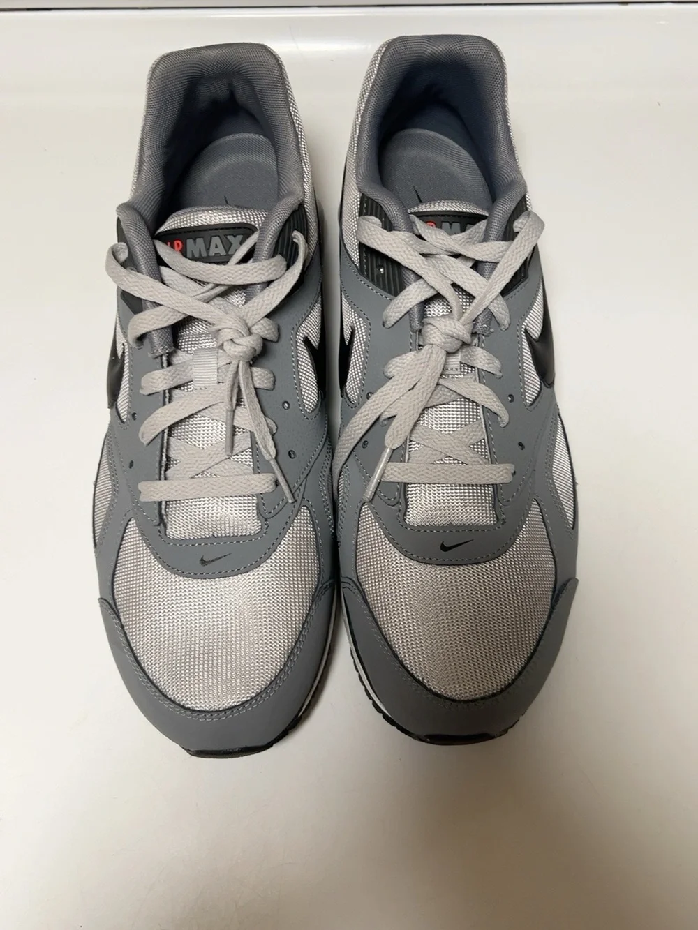 Nike Air Max IVO Wolf Grey Black Men’s Size 12 Sneakers 580518-001
